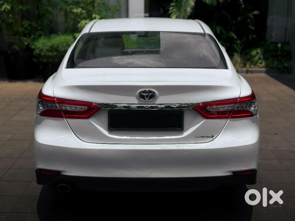 Toyota Camry [2019-ongoing] 2.5 Hybrid, 2019, Cng & Hybrids