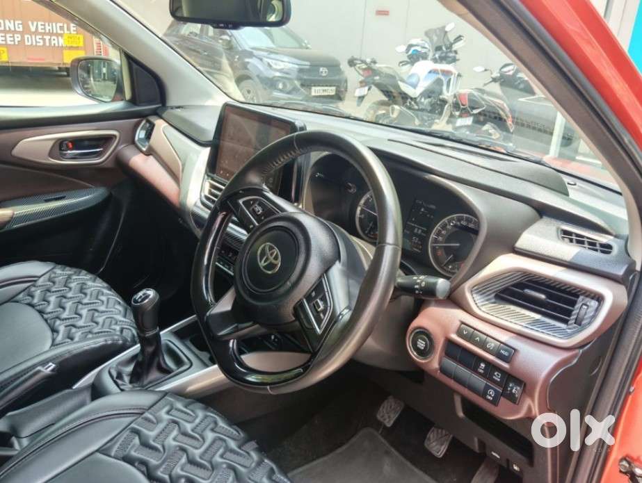Toyota Urban Cruiser Taisor V 1.0 Petrol Mt, 2024