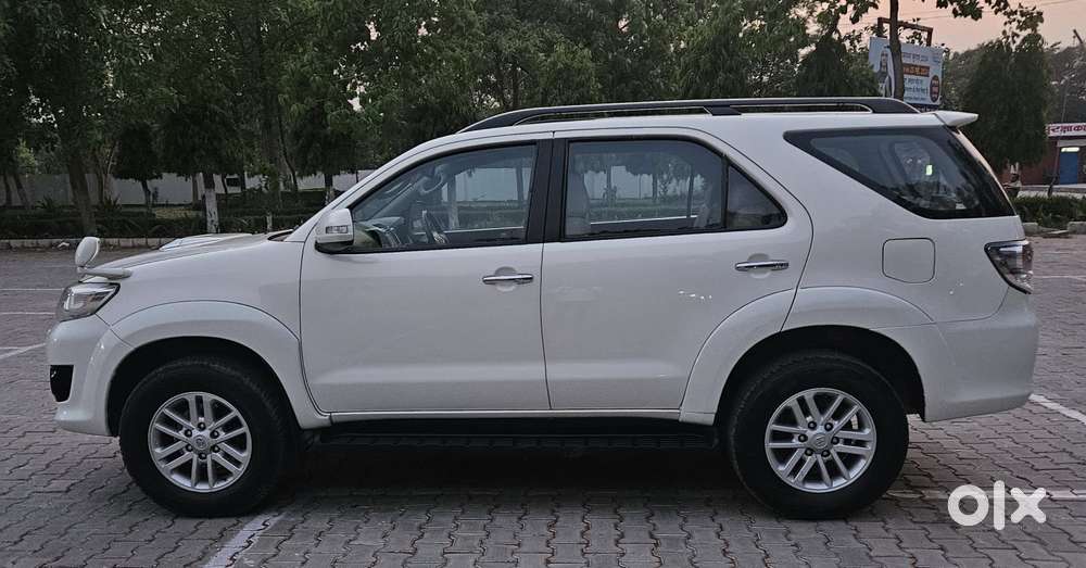 Toyota Fortuner 3.0 4x2 Automatic, 2014, Diesel