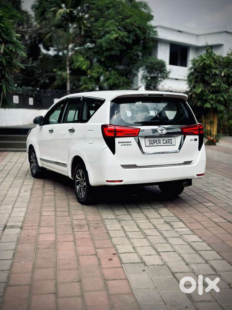 Toyota Innova Crysta [2016-2020] 2.4 Gx At 7 Str, 2021, Diesel