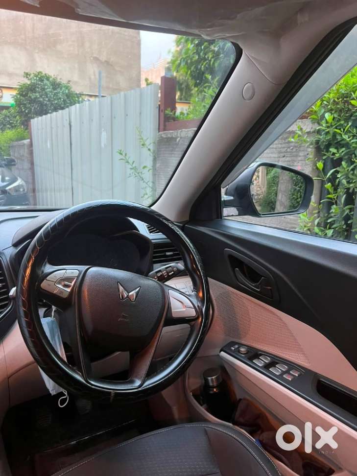 Mahindra Xuv300 W6, 2023, Petrol