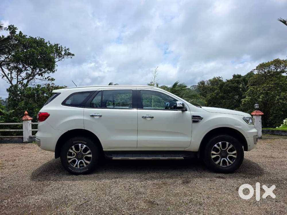 Ford Envdevour With Excellent Conditon 2020 Model