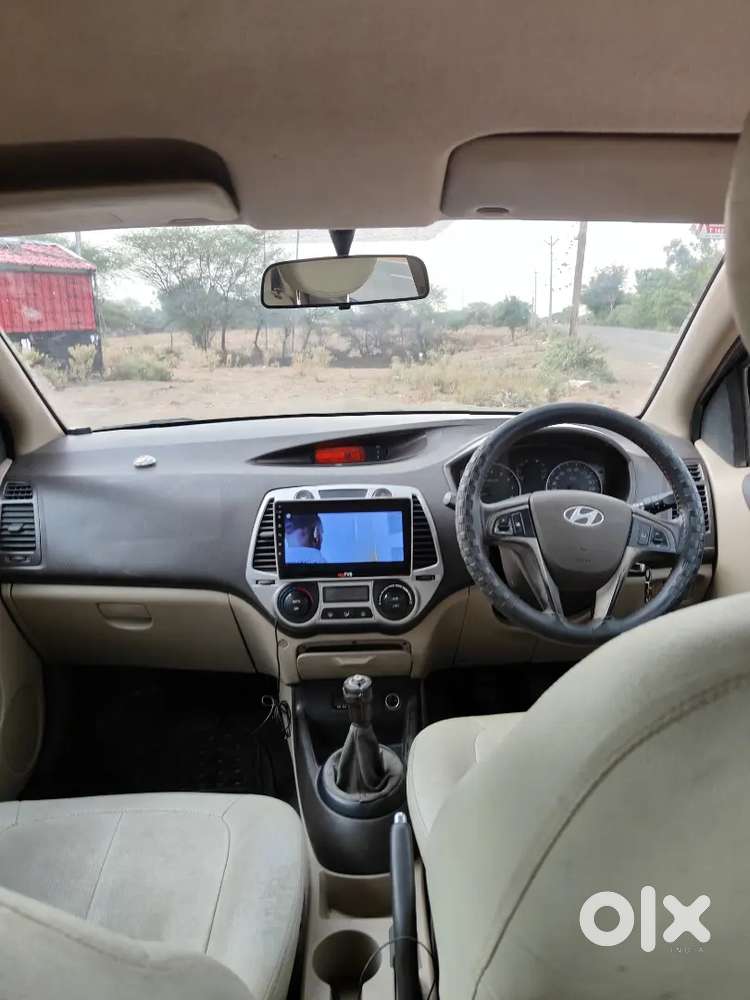 Hyundai I20 2009
Abs: Yes
Ac: Yes
Cng: New Kitt
Tyre :50%