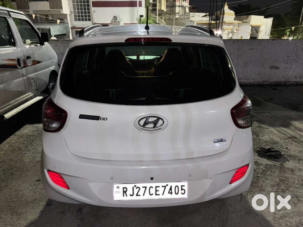 Hyundai I10 Sportz 2015
