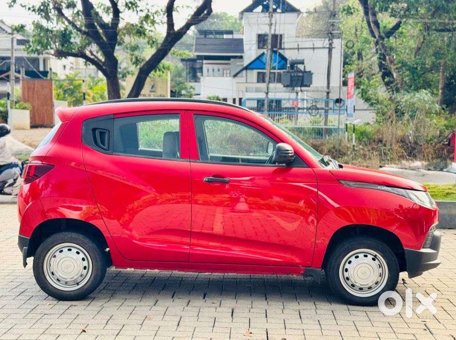 Mahindra Kuv 100 G80 K2, 2017, Petrol