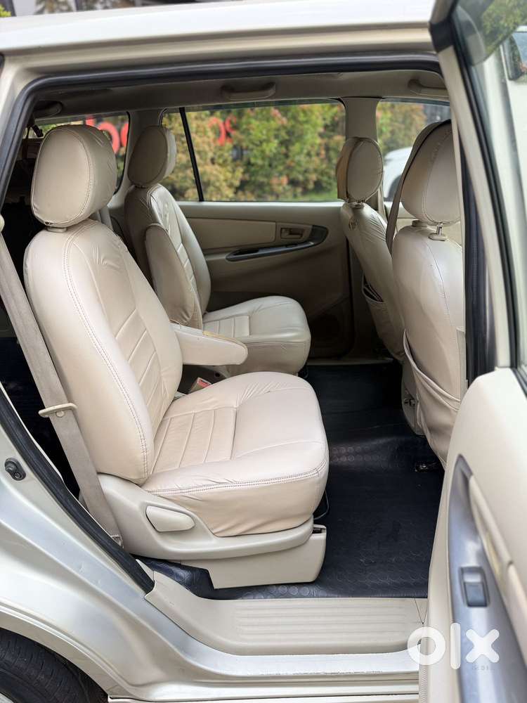 Toyota Innova 2.5 G (diesel) 7 Seater, 2012, Diesel
