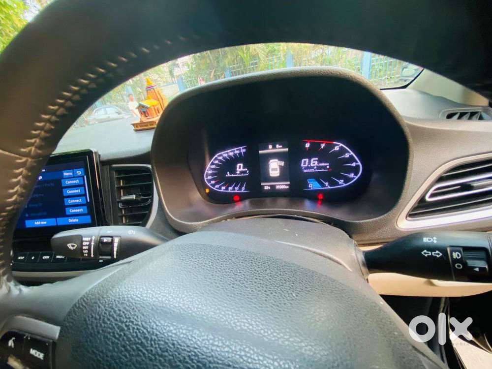 Hyundai Verna 1.5 Sx Petrol Mt, 2022, Petrol