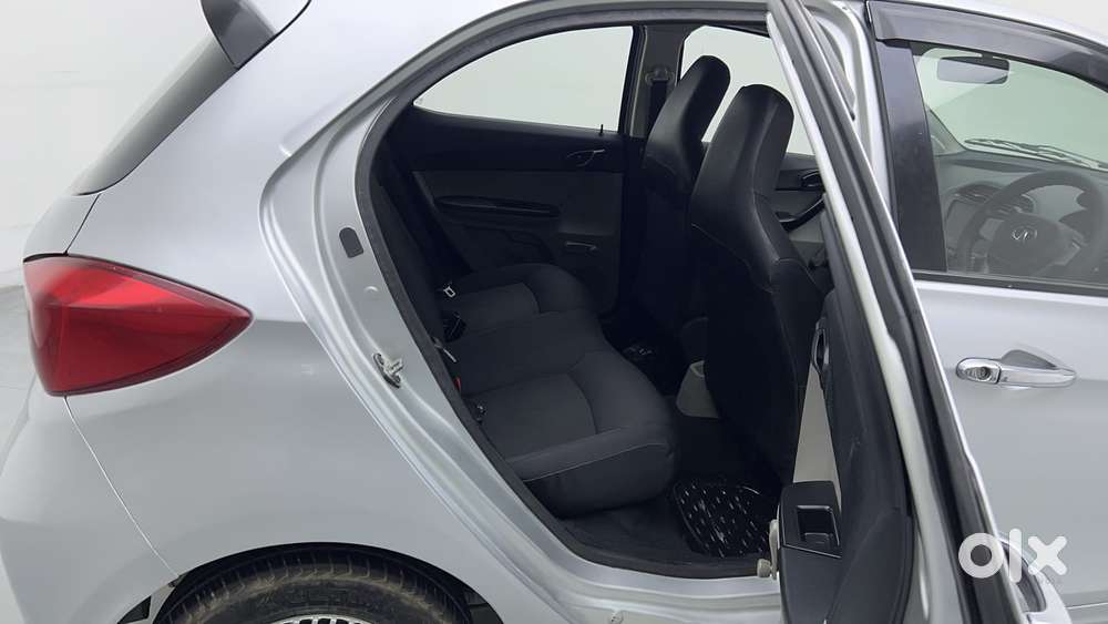 Tata Tiago Xe, 2016, Petrol