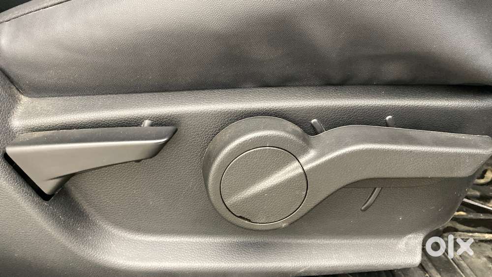 Mahindra Thar Lx P At 4wd 4s Ht, 2022, Petrol