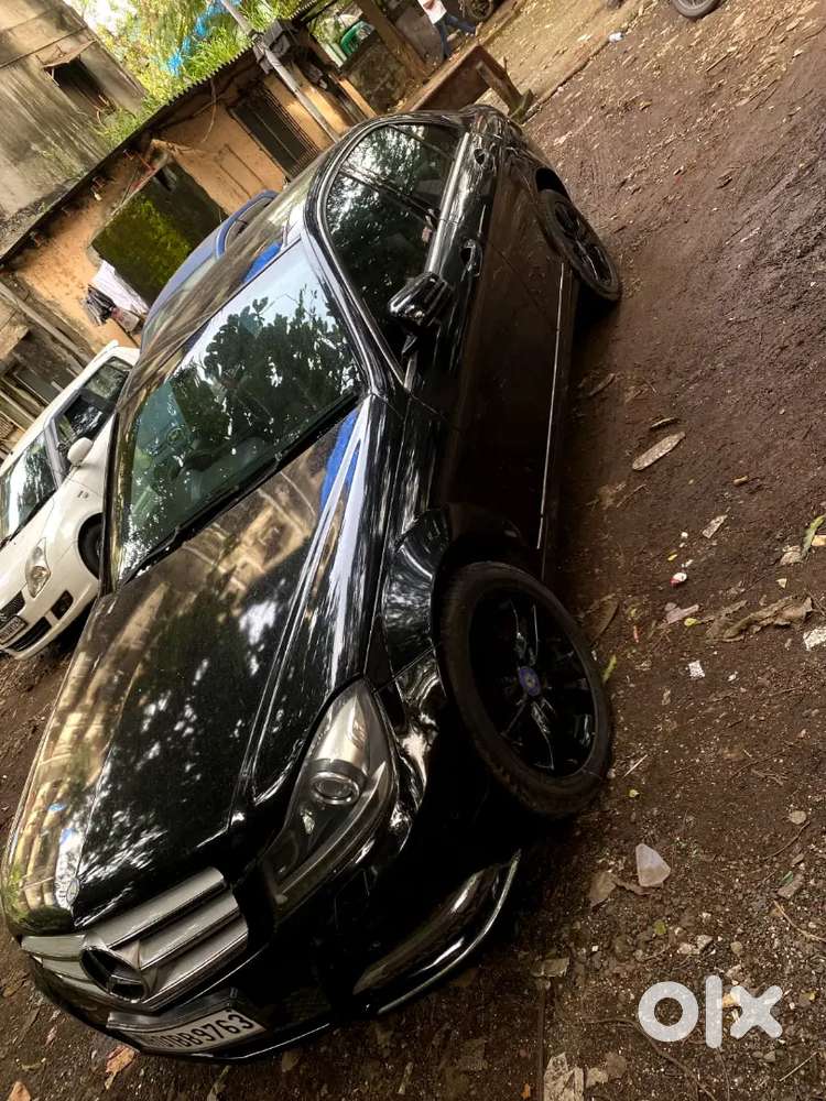 2011 Mercedes C-class C200  Automatic  1.02 Lakh Km  Vip Condition