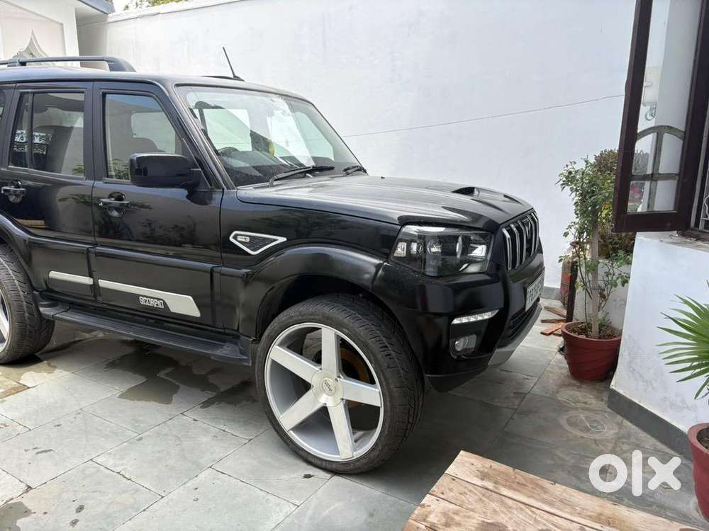 Mahindra Scorpio Classic 2025 Diesel Well Maintained