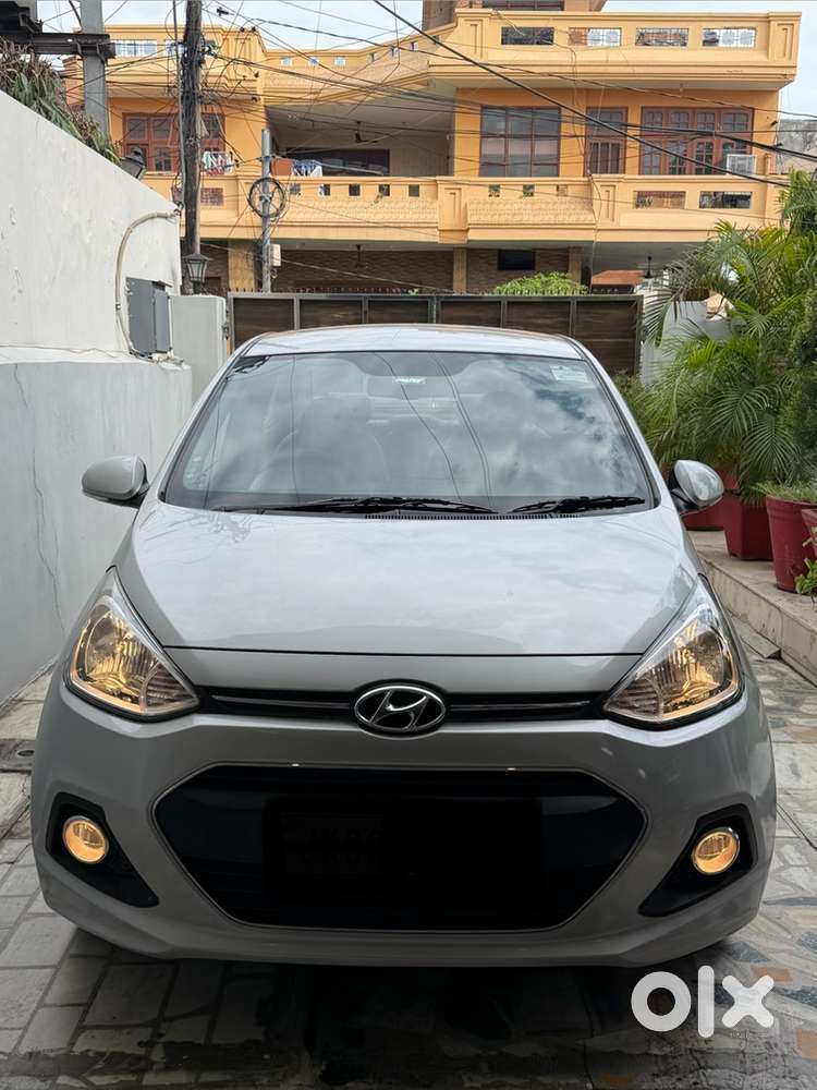 Hyundai Xcent Top Model Petrol 2014 Mint Condition