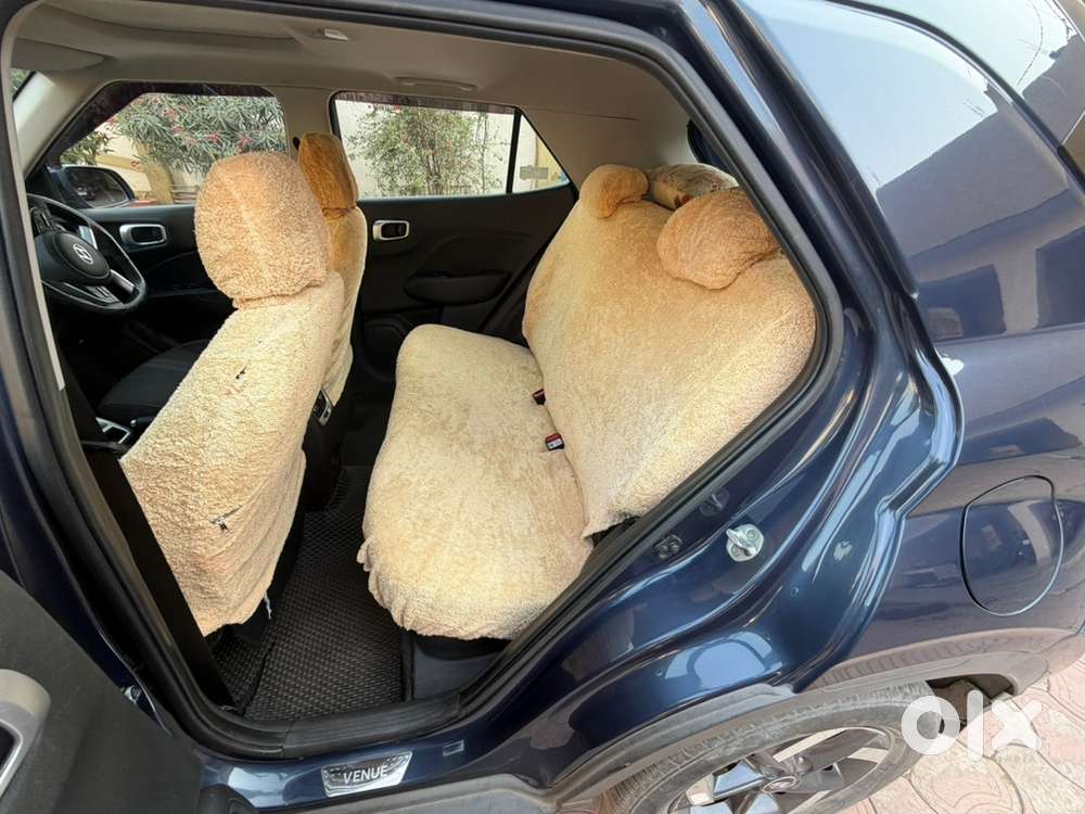 Hyundai Venue 2022 Petrol Well Maintained