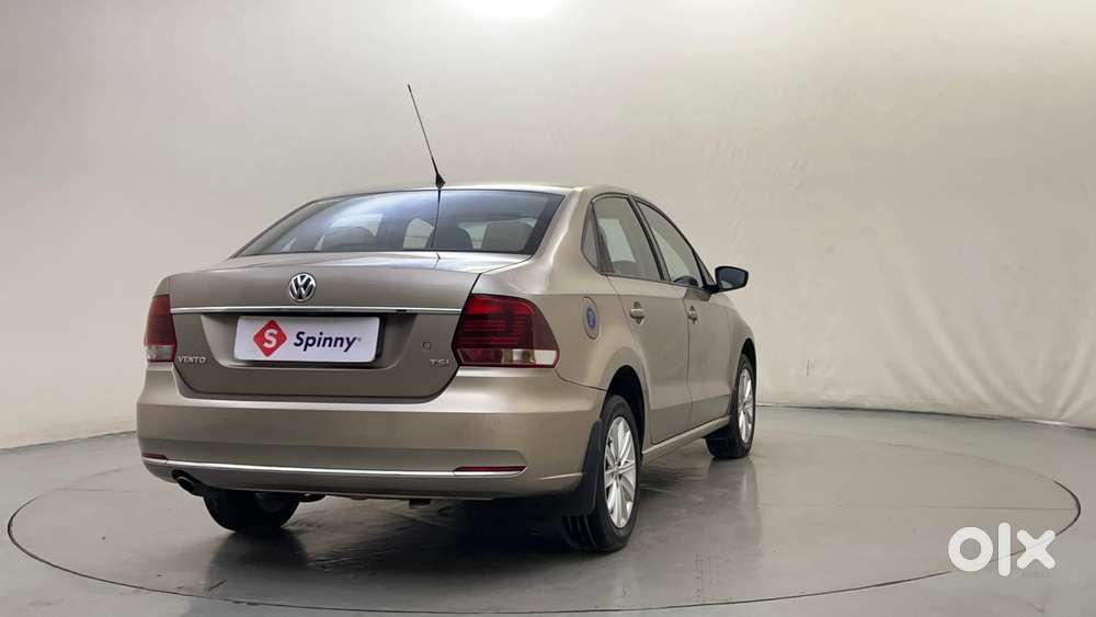 Volkswagen Vento 1.2 Tsi Highline At, 2017, Petrol