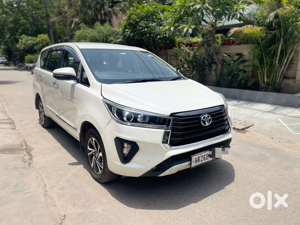 Toyota Innova Crysta 2.7 Vx Mt, 2022, Petrol