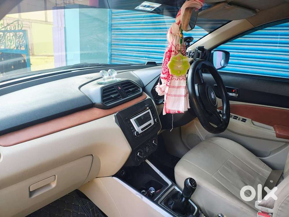 Maruti Suzuki Dzire 2017 Petrol