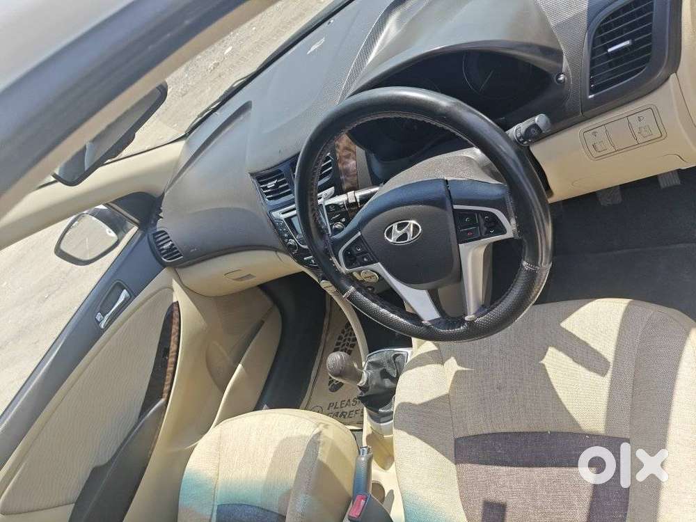 Hyundai Verna Transform 1.6 Sx Vtvt, 2013, Petrol