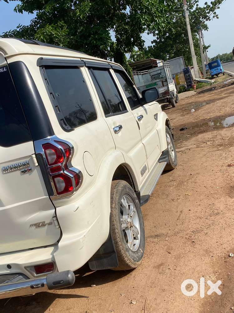 Mahindra Scorpio Diesel Manual 2021