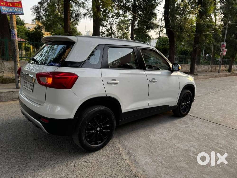 Maruti Suzuki Brezza 1.5 Zxi Smart Hybrid, 2021, Petrol