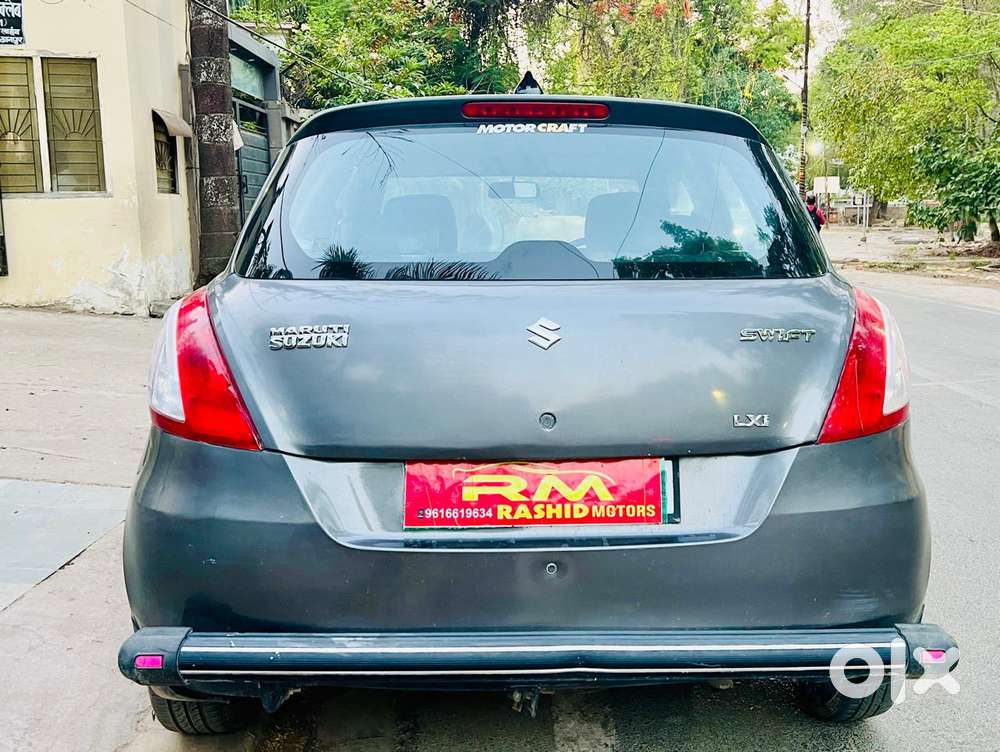 Maruti Suzuki Swift Lxi Optional-o, 2015, Petrol