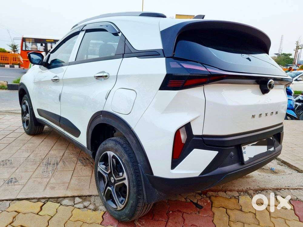 Tata Nexon, 2024, Diesel