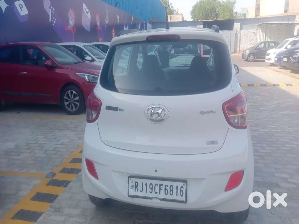 Hyundai Grand I10 1.2 Kappa Sportz, 2015, Petrol
