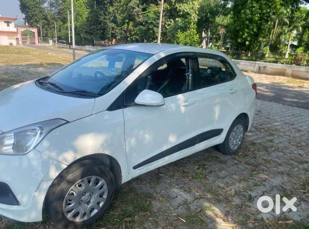 Hyundai Xcent 2016 Petrol 54 Km Driven