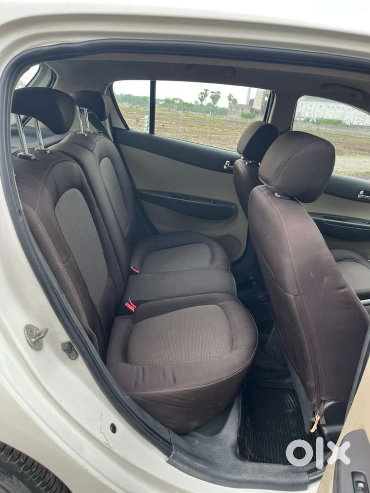 Hyundai Petrol Car 2013