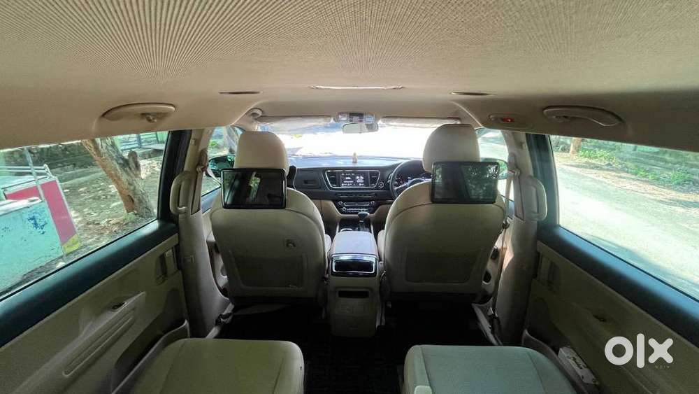 Kia Carnival Premium, 2020, Diesel