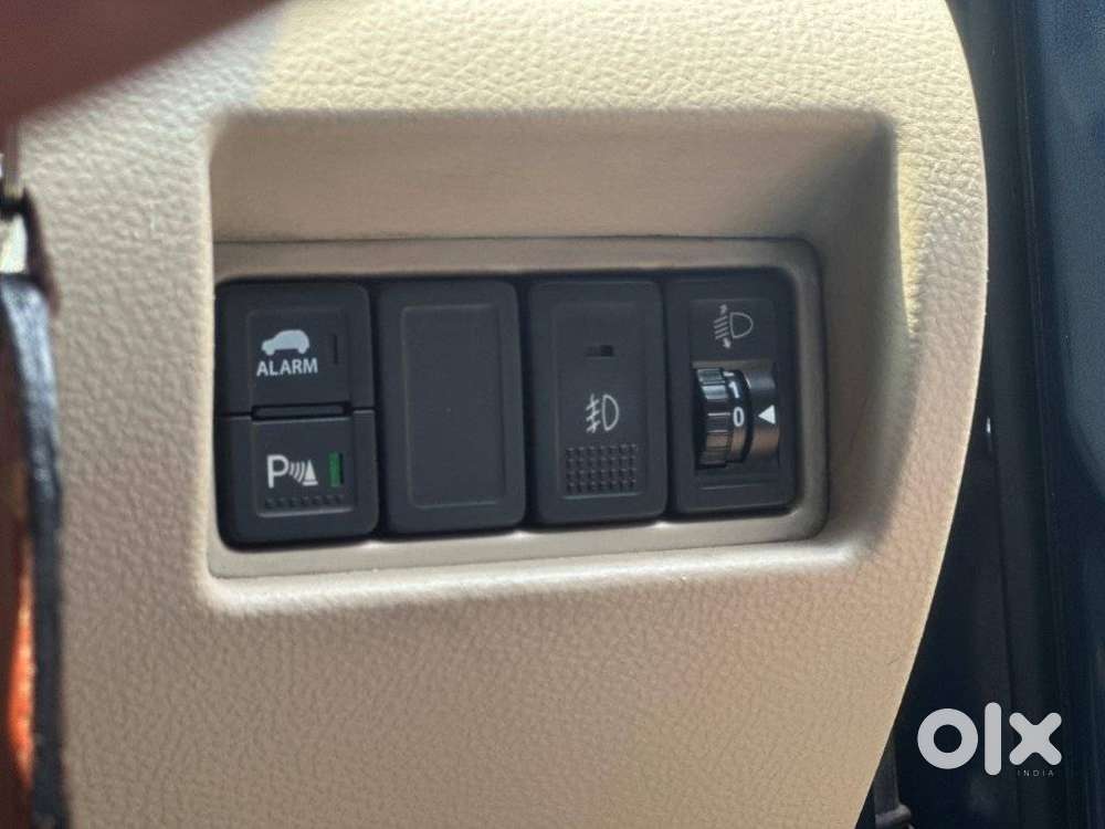 Maruti Suzuki Ertiga Vxi, 2017, Petrol