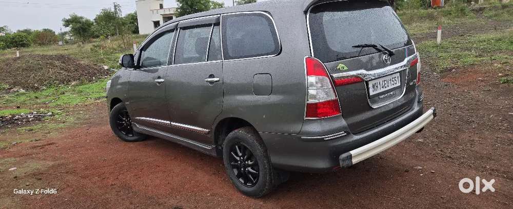 Toyota Innova V 7 2015 Diesel