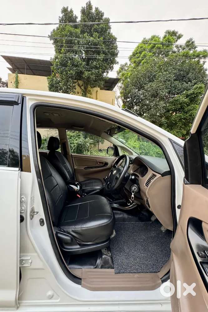 Toyota Innova 2016 Diesel 137000 Km Driven