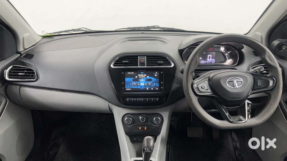 Tata Tiago Xza, 2022, Petrol