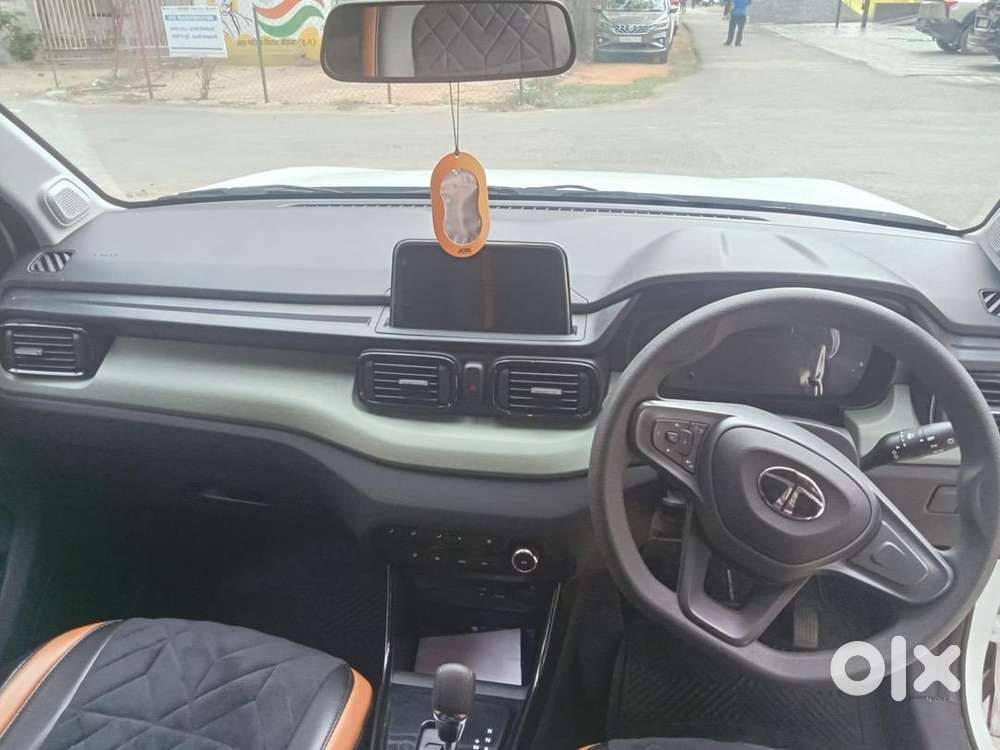 Tata Punch 2025 Petrol Well Maintained