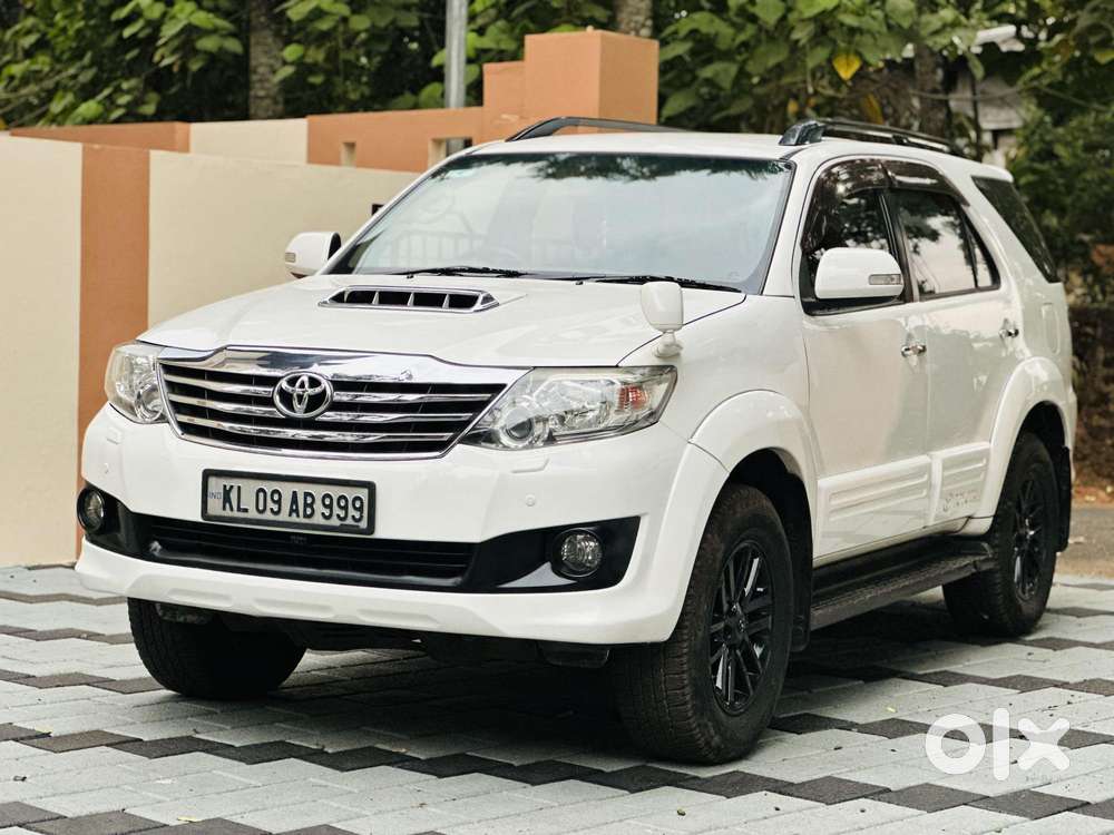 Toyota Fortuner 2011-2016 4x2 At, 2012, Diesel
