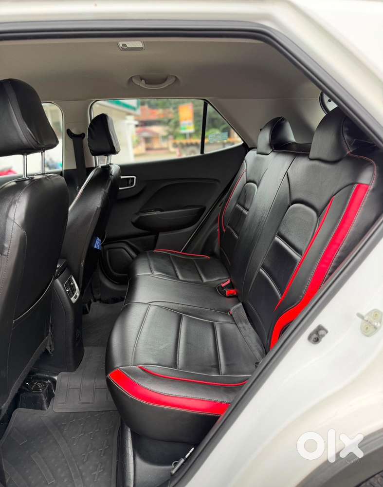 Hyundai Venue Petrol Manual 2020 Year