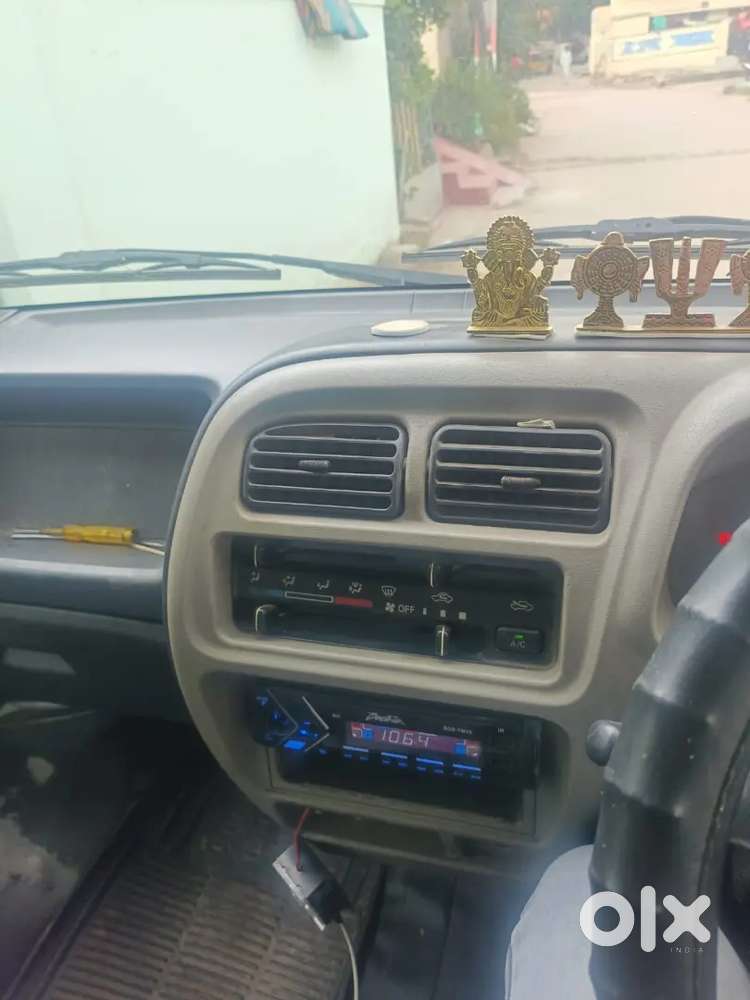 Maruti Suzuki Eeco 5 2010