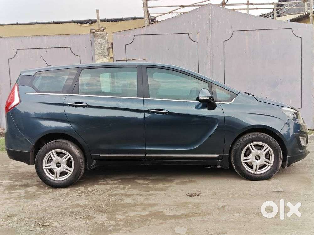 Mahindra Marazzo M6, 2018, Diesel