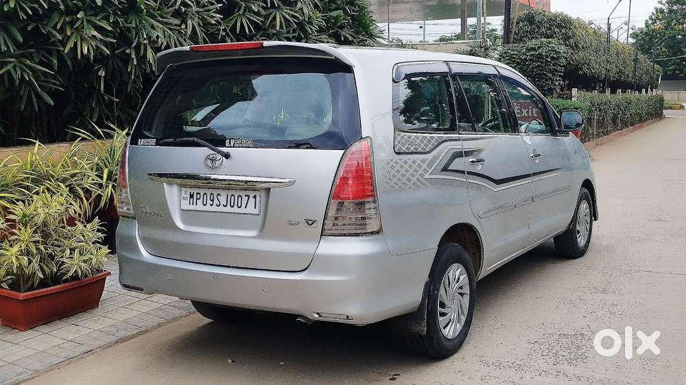 Toyota Innova 2.5 V 7 Str, 2012, Diesel