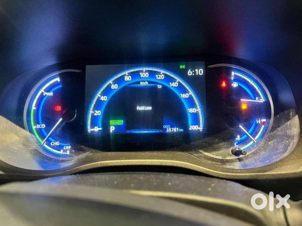 Toyota Innova Hycross 2.0 Vx Hybrid 7 Str, 2023, Petrol