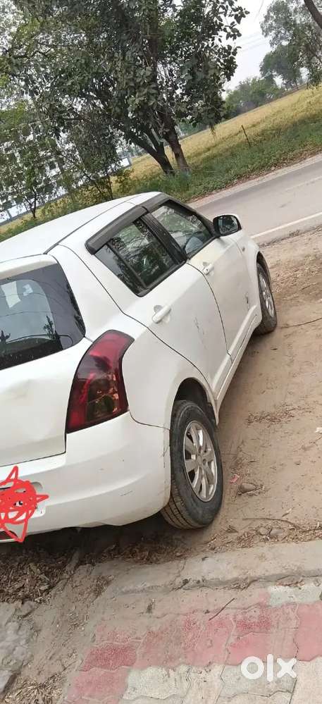 Maruti Suzuki Swift 2010 Petrol 100480 Km Driven