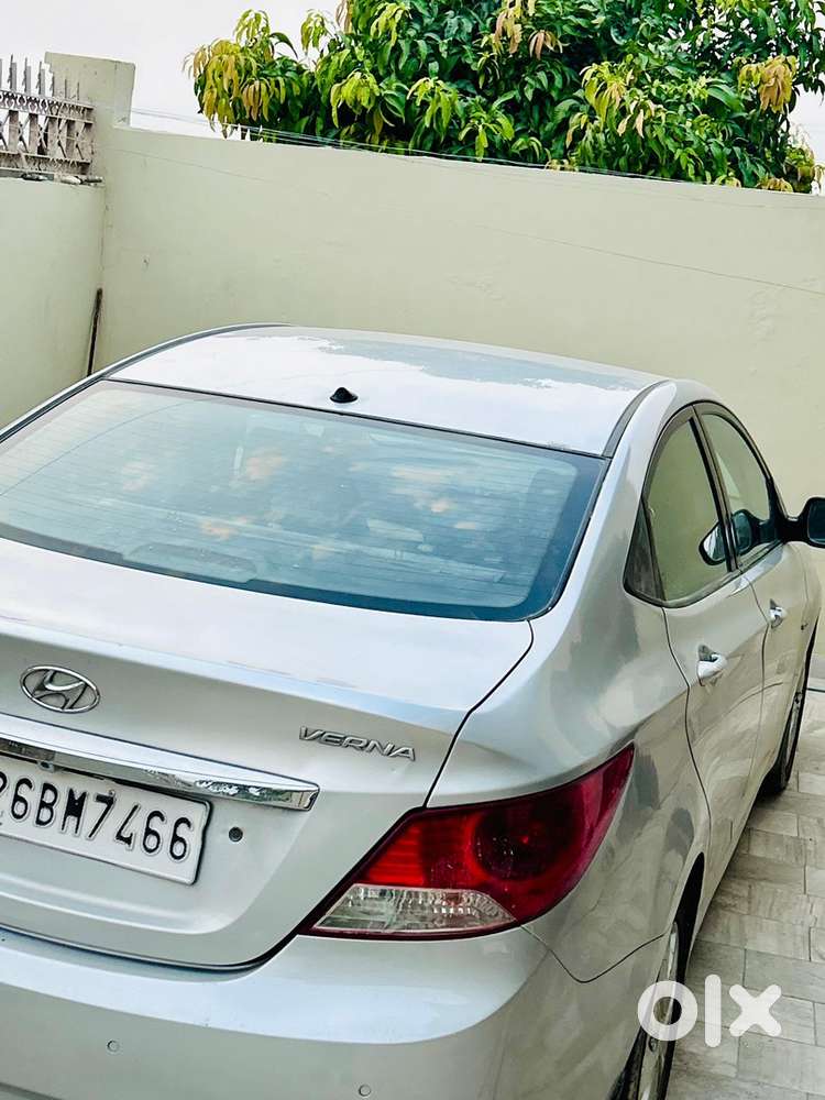 Hyundai Verna Manual 2011