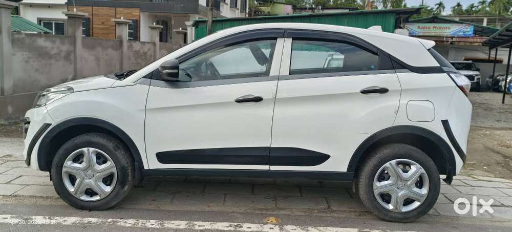 Tata Nexon 1.2 Revotron Xm, 2019, Petrol