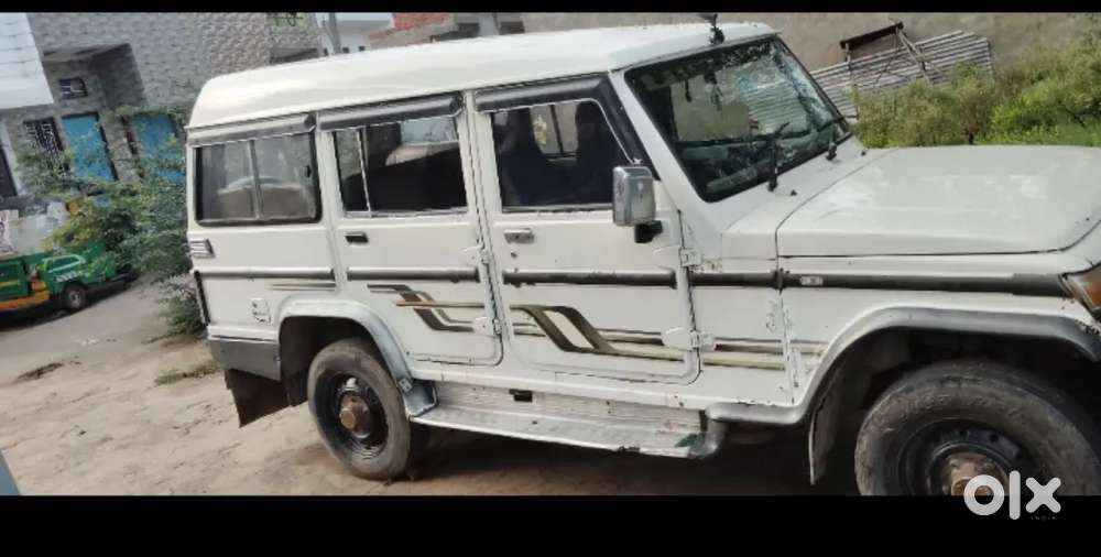 Mahindra Bolero Neo 2013