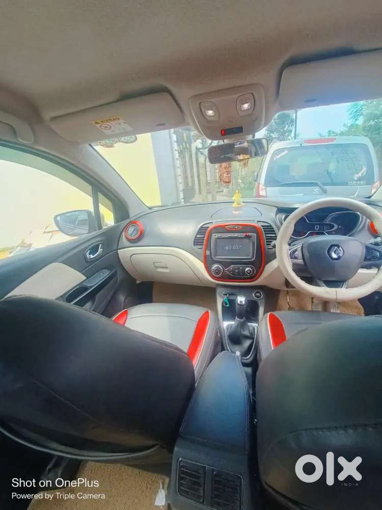 Renault Captur 2019 Petrol 70000 Km Driven