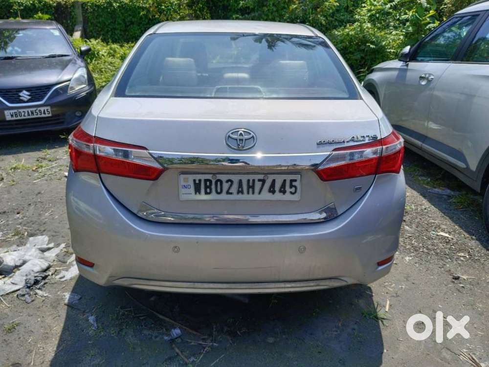 Toyota Corolla Altis 1.8 J, 2015, Petrol