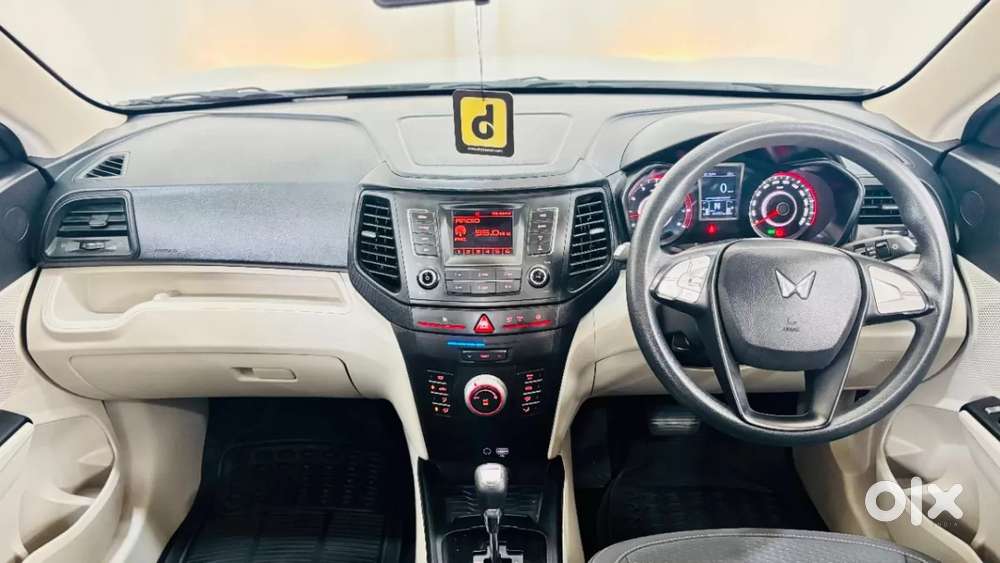 Mahindra Xuv300 1.2 W6 Amt Petrol, 2023, Petrol