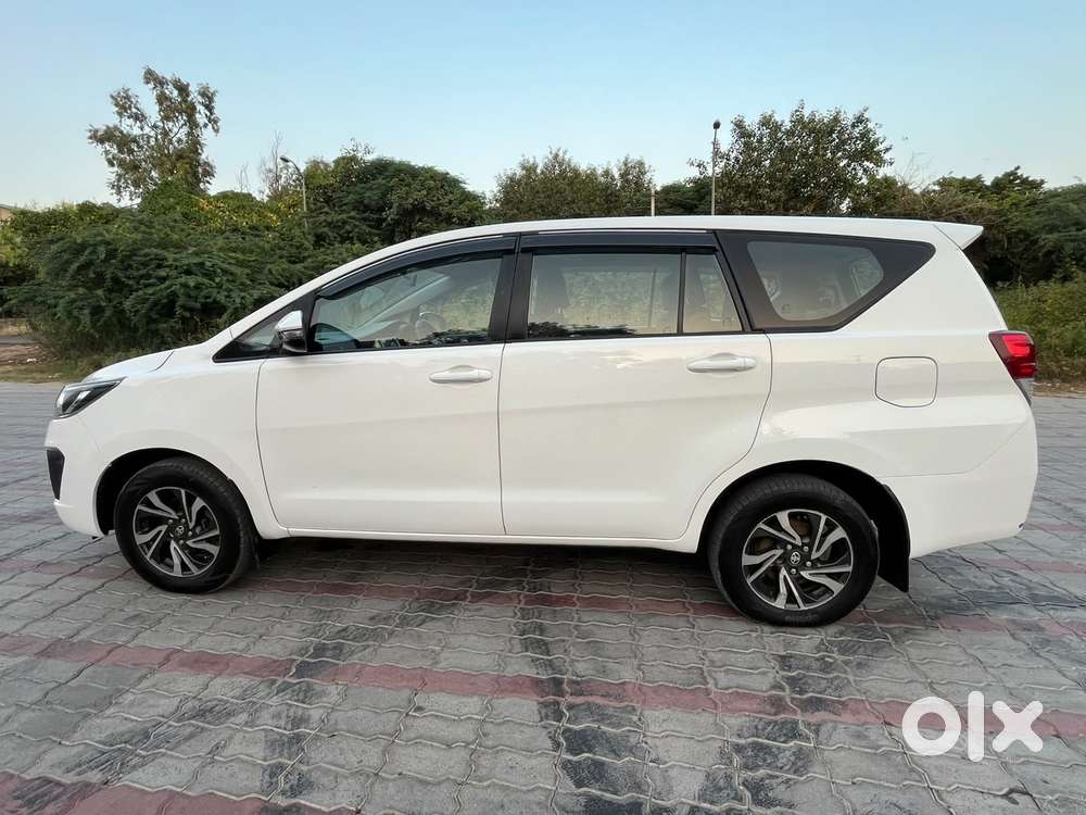 Toyota Innova Crysta 2.4 G Mt 8s, 2021, Diesel