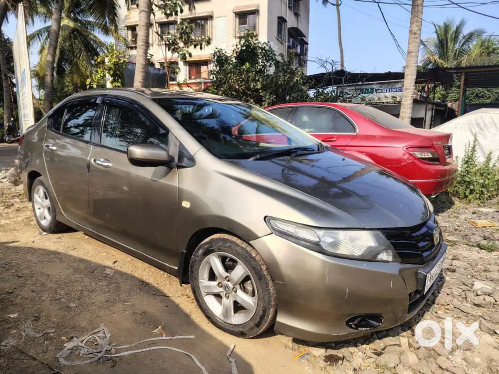Honda City 2010 Cng & Hybrids 100000 Km Driven