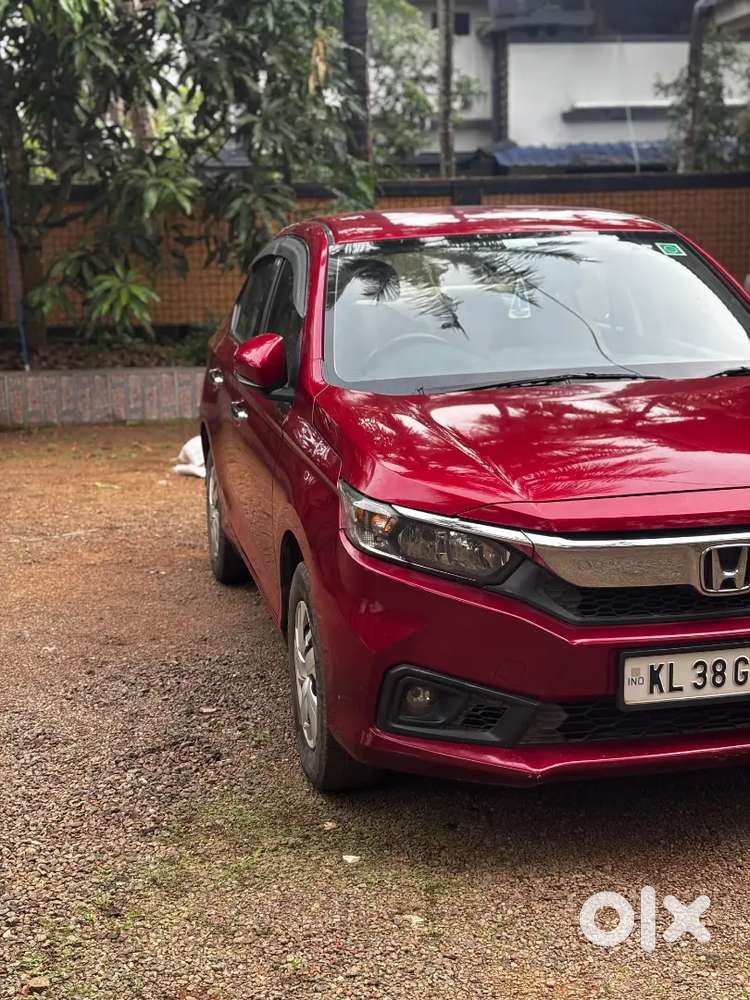 Honda Amaze 2018 Petrol Well Maintained.